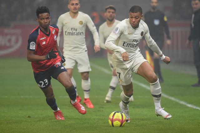 中国男篮不敌德国狂输49分 李凯尔10分周琦9分