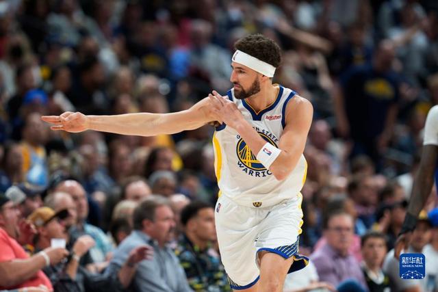 曼城跟队记者曝料：瓜迪奥拉已同意1+1的续约条款