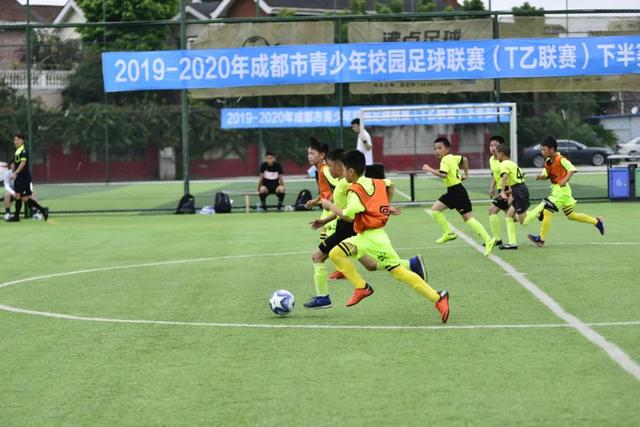 38岁拉莫斯在社交媒体晒照发文：秋季训练！